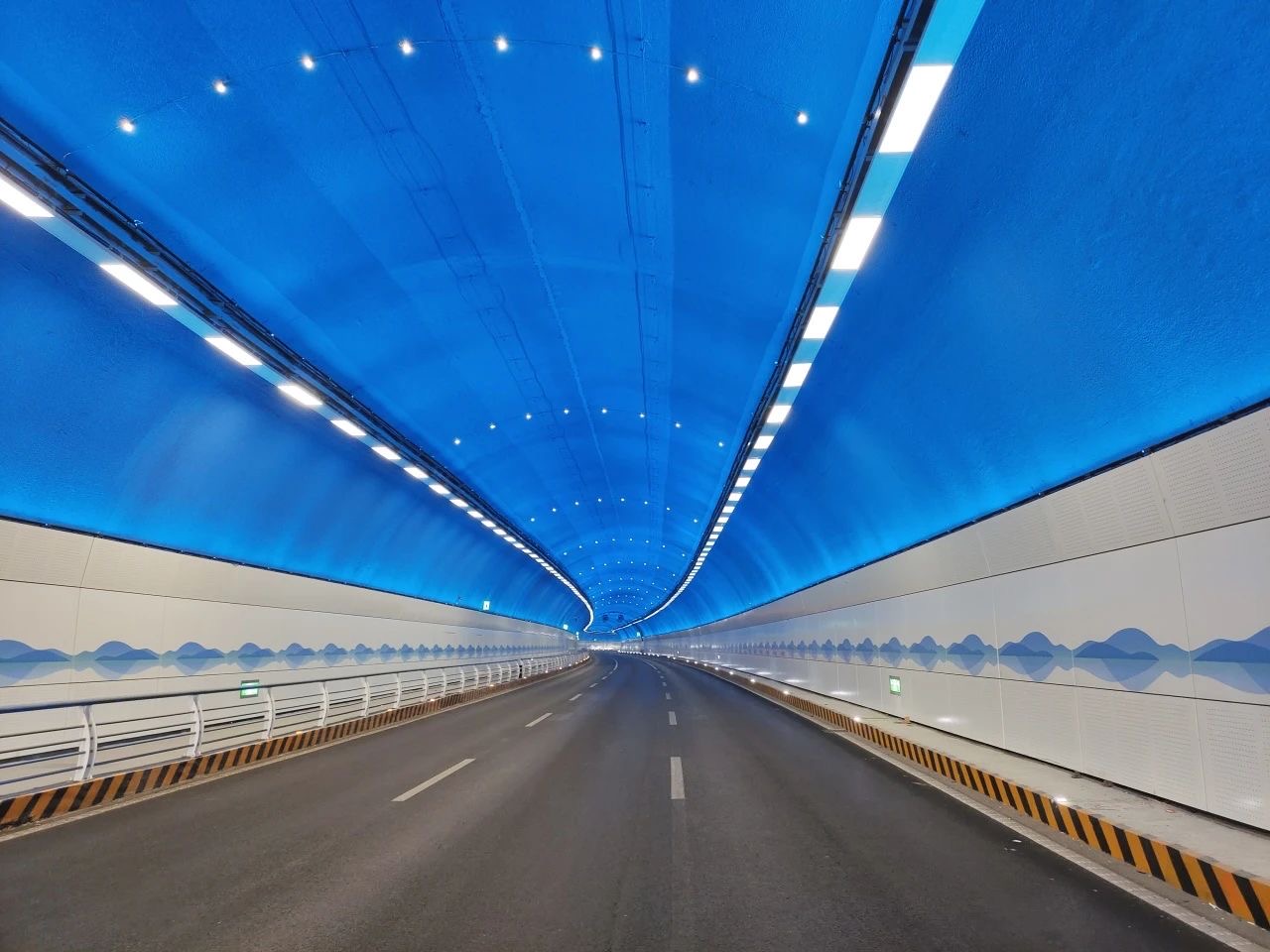 隧道综合监控子系统：设计、实现与功能模块解析